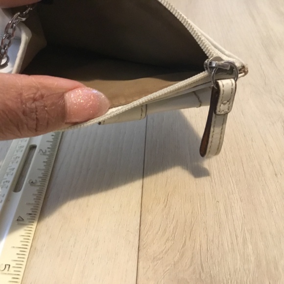 Coach cream leather wallet with key fob and silver colored accents - Picture 3 of 5